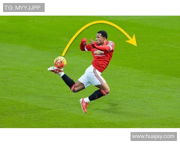 足球明星风采尽显球场上的英雄与他们的精彩瞬间